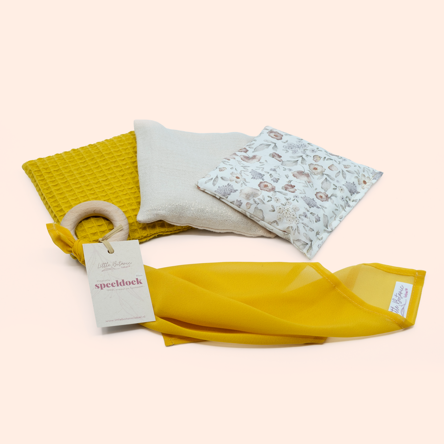 Sustainable maternity gift yellow – with beanbags &amp; play cloth
