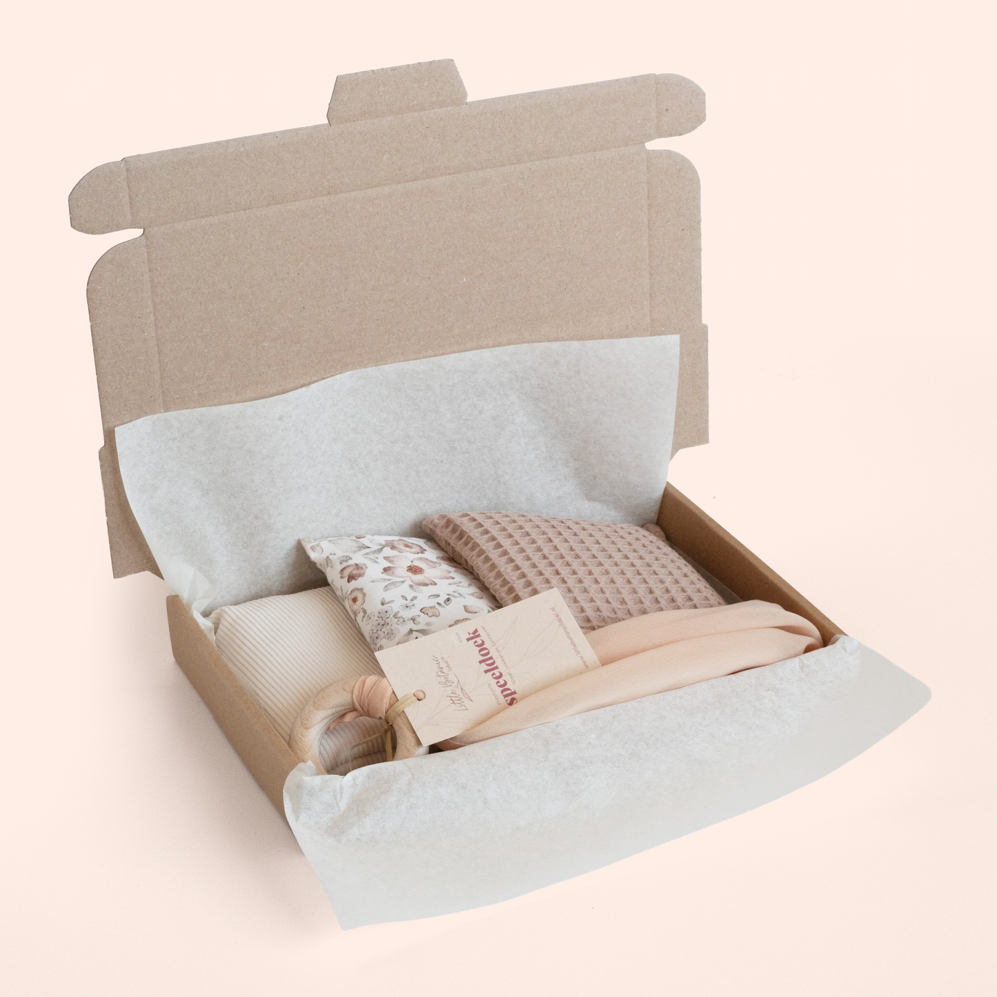 Duurzaam kraamcadeau Naturel – met pittenzakjes & speeldoek