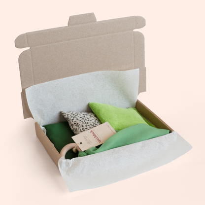 Sustainable maternity gift yellow – with beanbags &amp; play cloth