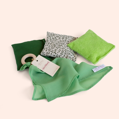 Sustainable maternity gift yellow – with beanbags &amp; play cloth
