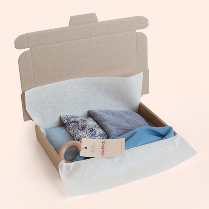 Sustainable maternity gift yellow – with beanbags &amp; play cloth