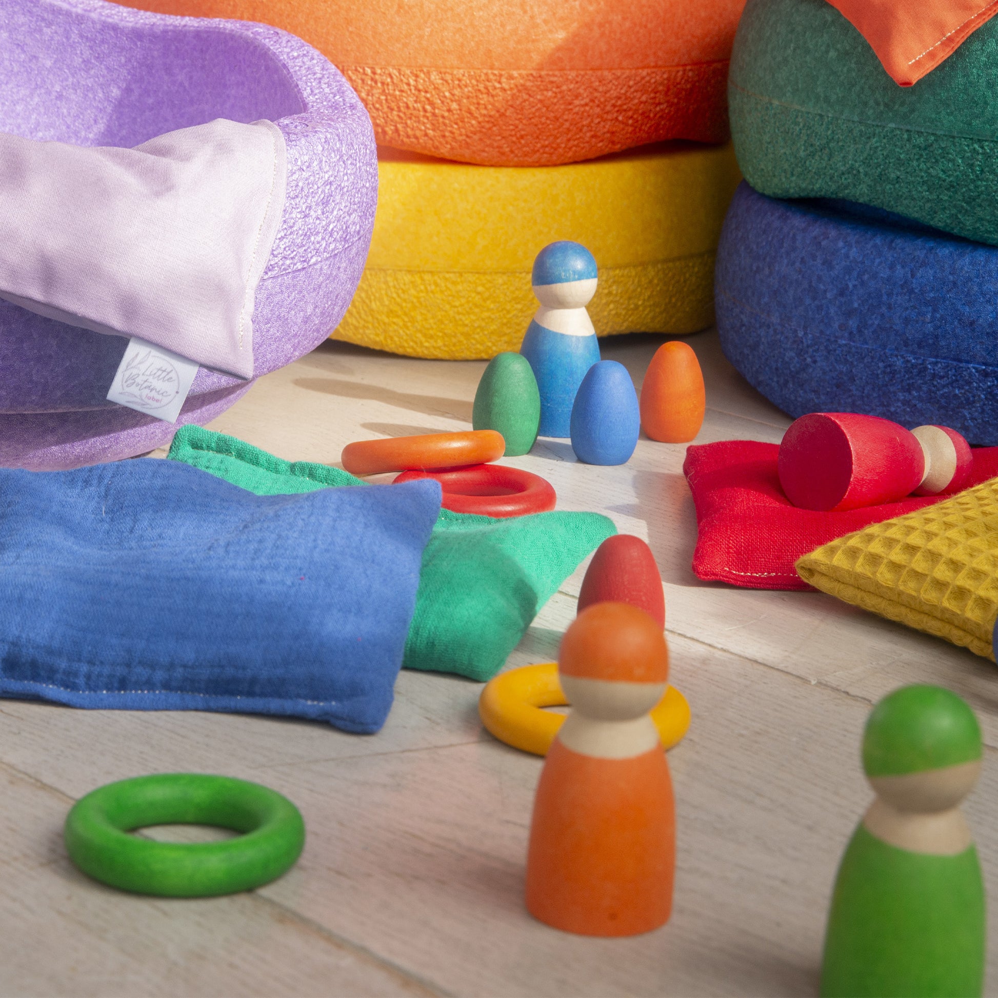 Regenboog pittenzakjes met open einde speelgoed