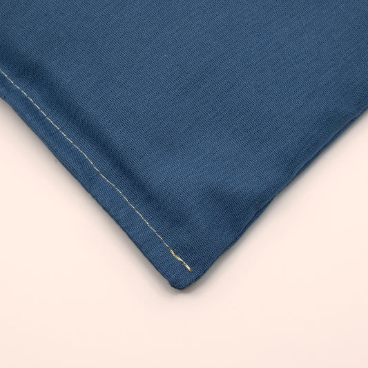 Donkerblauw pittenzakje bij Stapelstein