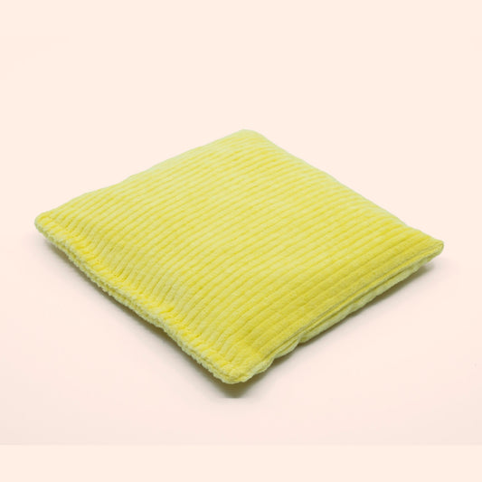 Stapelstein pittenzakje zachtgeel