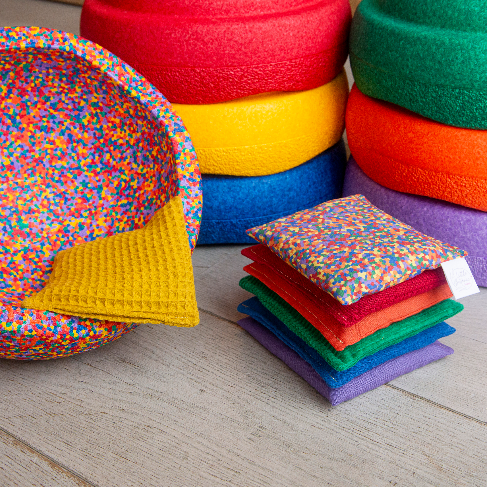 Stapelstein accessoire regenboog pittenzakjes