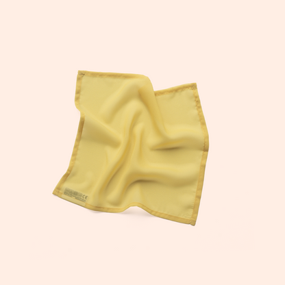 Playcycle baby speeldoekje zachtgeel