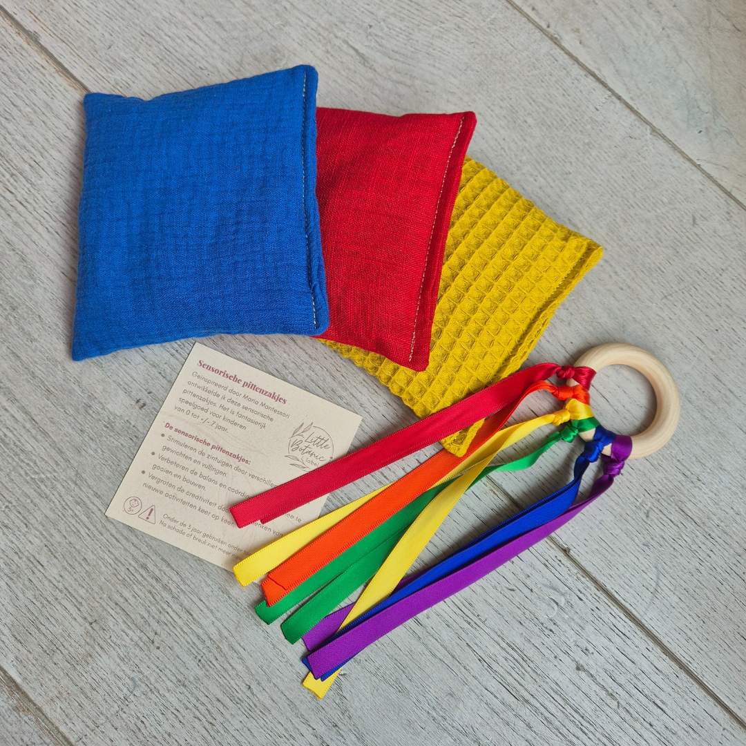 Kraamcadeau met duurzaam speelgoed - Regenboog