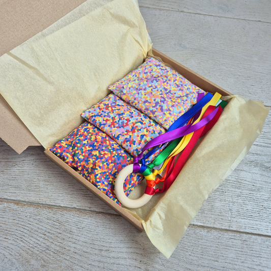 Kraamcadeau met duurzaam speelgoed - Confetti