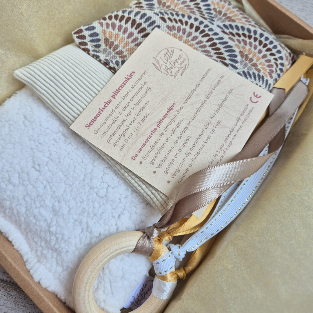 Kraamcadeau baby beige